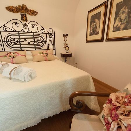 Bed and Breakfast La Casa Degli Angeli Salerno Exterior foto