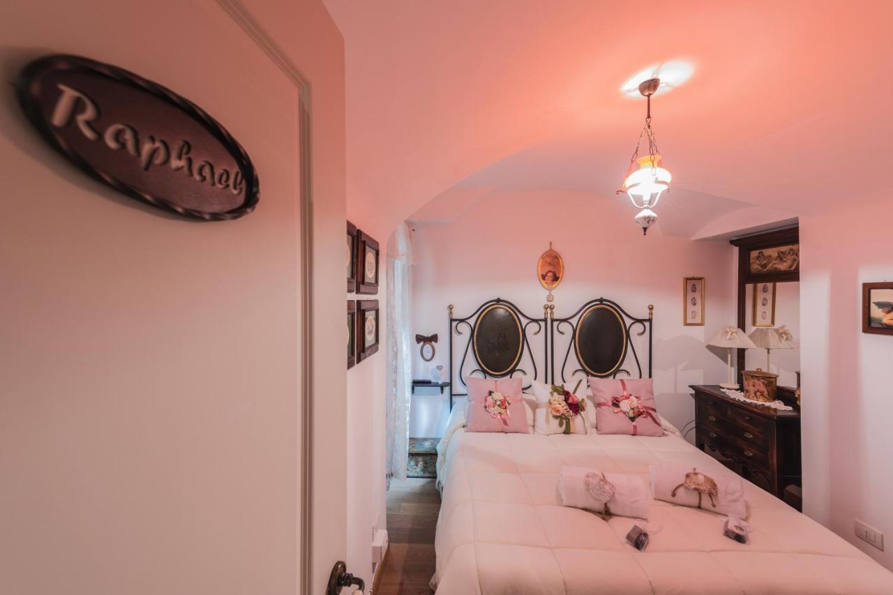 Bed and Breakfast La Casa Degli Angeli Salerno Exterior foto