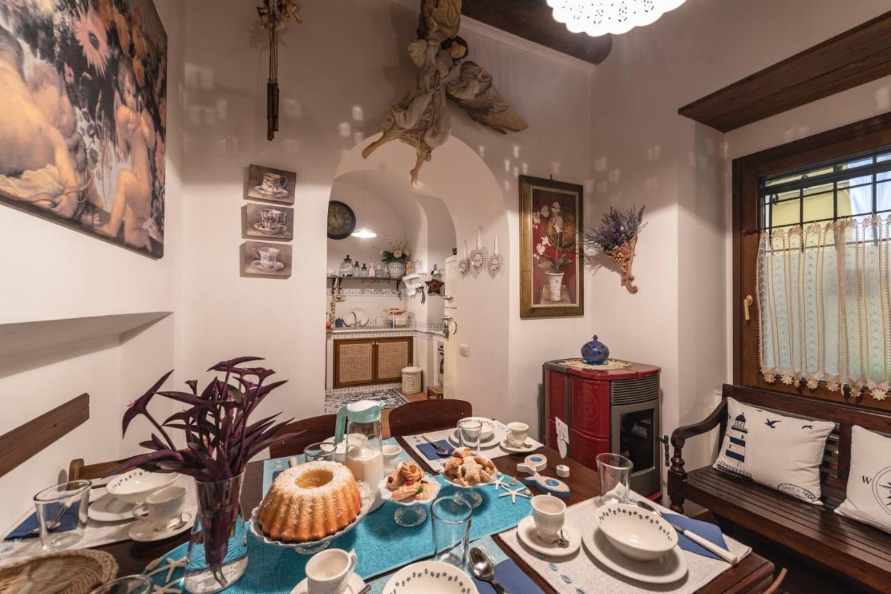 Bed and Breakfast La Casa Degli Angeli Salerno Exterior foto