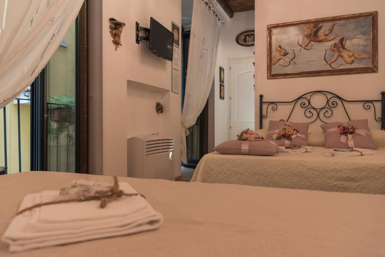 Bed and Breakfast La Casa Degli Angeli Salerno Exterior foto